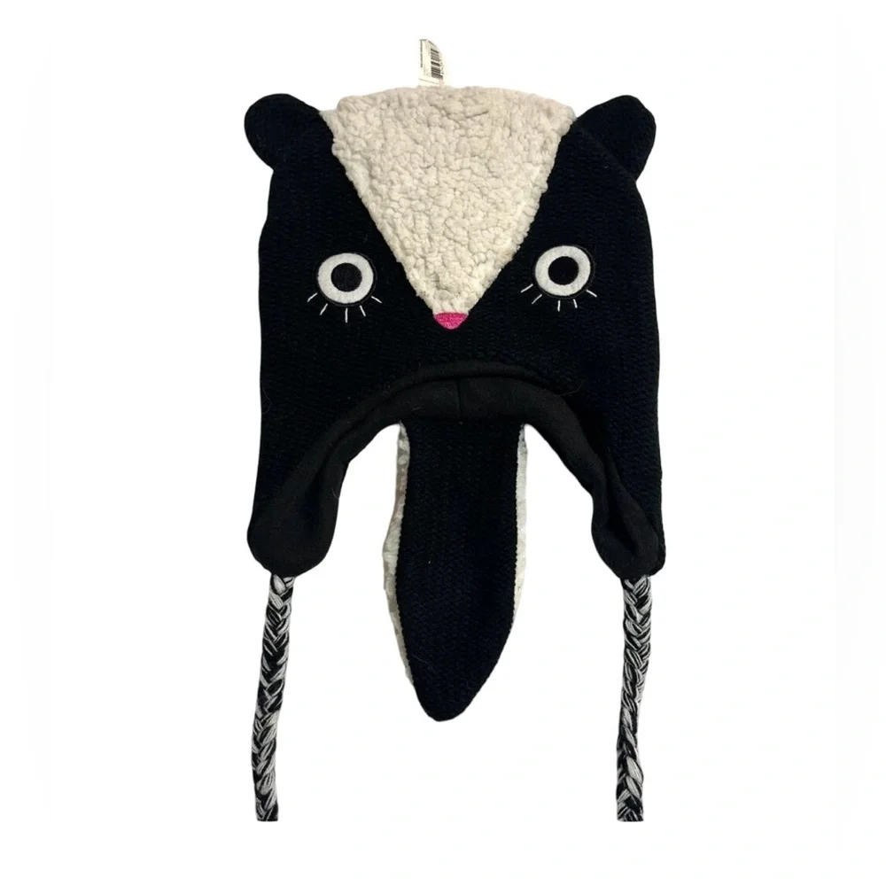 NWT Adorable skink winter hat
